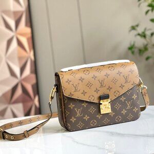 Louis Vuitton Pochette Metis Monogram Shoulder Bag